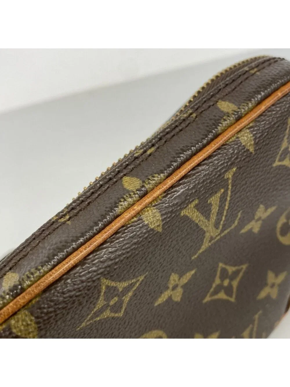 Louis Vuitton Clutch Monogram Marly Dragonne PM Brown